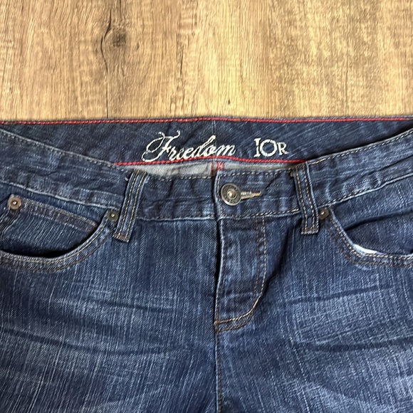 Tommy Hilfiger size 10R jeans - Picture 2 of 5